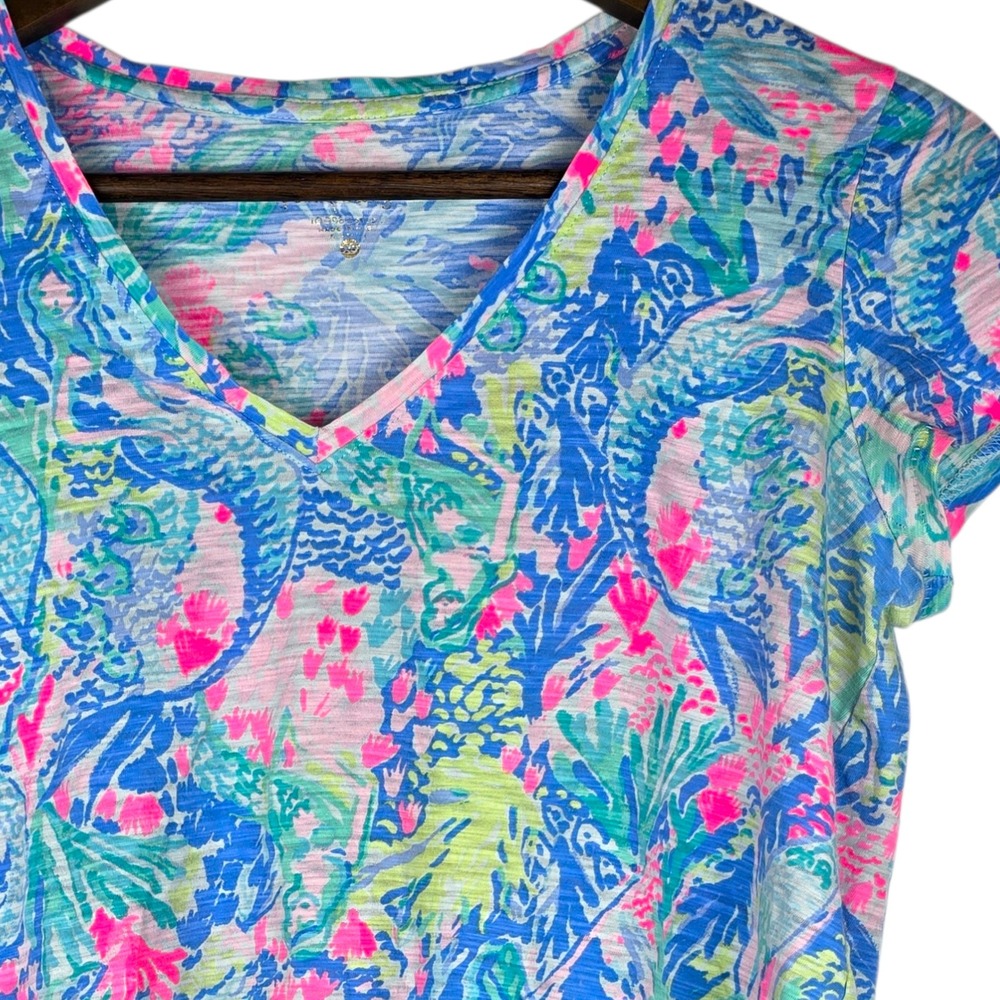 Lilly Pulitzer Mermaid Cove Etta Shirt Short Sleeve Womens XS Pink Aqua V Neck